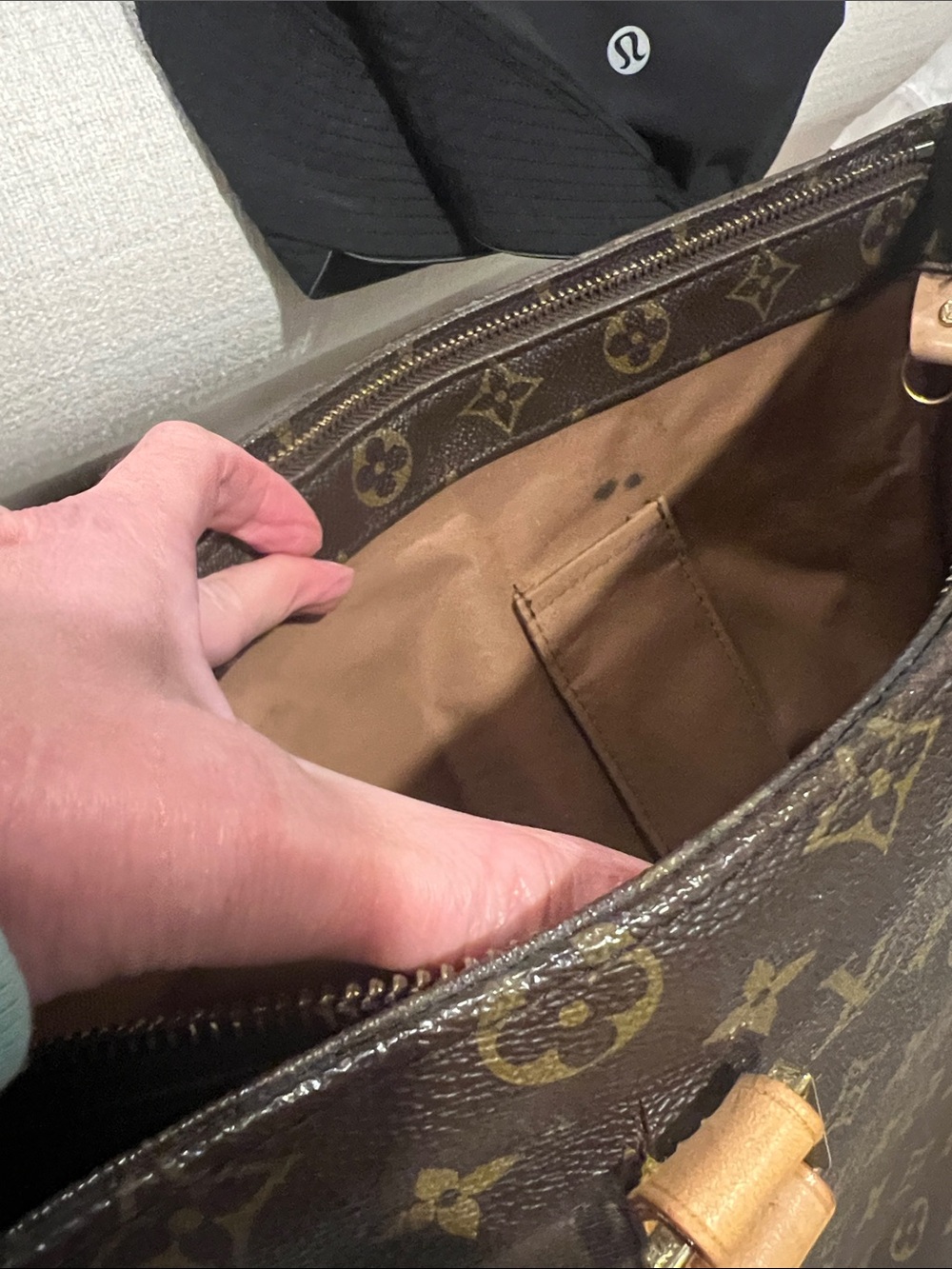 Louis Vuitton Cabas Mezzo Monogram Shoulder Tote - Picture 16 of 16